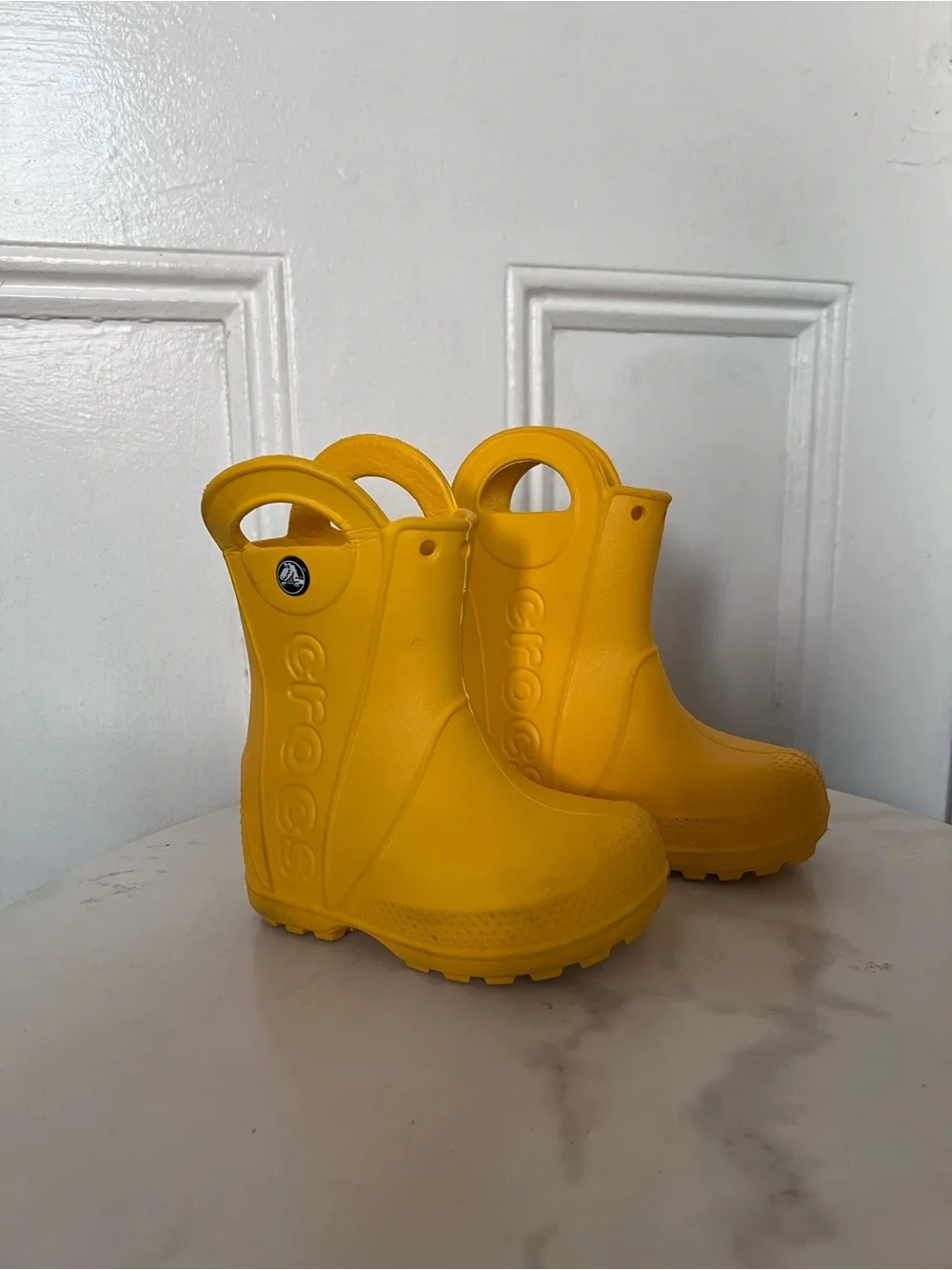Crocs Handle It Kids C6 Yellow Waterproof Pull On Rain Boots Rubber Wellies